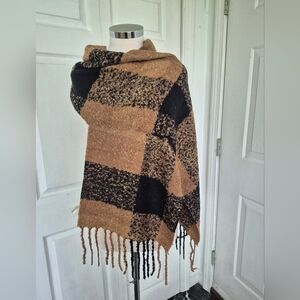 J Jill Plaid Tan and Black Scarf with Fringe NWT 14"x75"